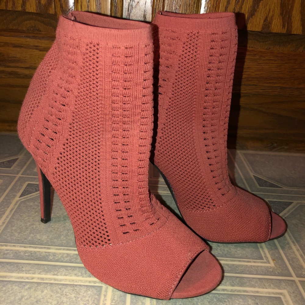 Anne Michelle heels